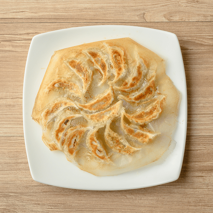 博多ひとくち純情餃子(15個入)+博多もつ鍋セット 2-3人前 - 博多餃子舎603